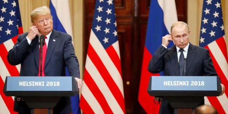 El Kremlin niega que haya habido ya una conversación telefónica entre Putin y Trump