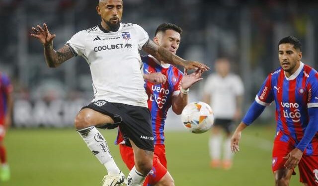 Vidal y otros jugadores del Colo Colo son investigados por denuncia de índole sexual