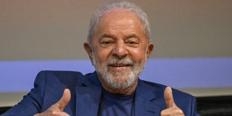 Médicos estiman la fecha de alta hospitalaria de Lula