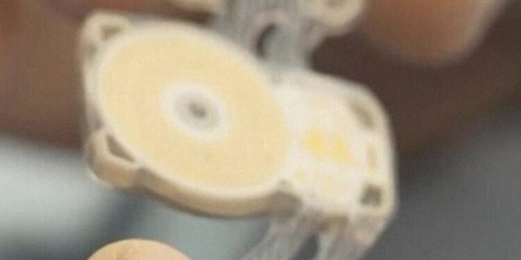 Implantan los primeros chips contra la apnea del sueño controlados desde una aplicación