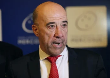 Argentina denuncia por «traición» a exembajador en Venezuela por mediar en el caso del gendarme detenido