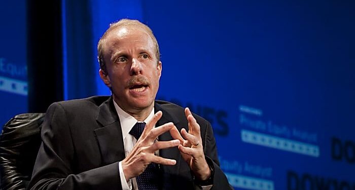 Trump nomina al multimillonario Stephen Feinberg para subsecretario de Defensa