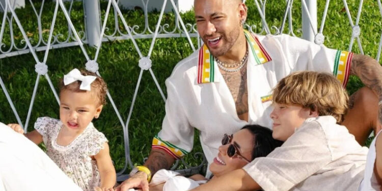 Neymar anuncia que será padre de una niña junto a su pareja Bruna Biancardi