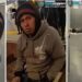 Prendió fuego a una mujer y se sentó en un banco de la estación a ver cómo moría