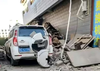 Casi 100 personas murieron tras terremoto en región remota del Tíbet