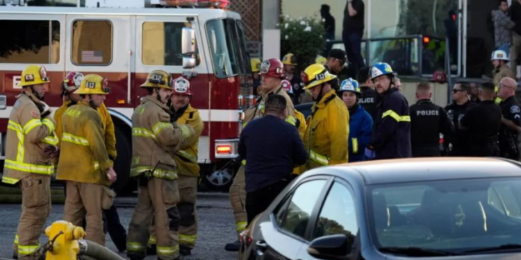 Muertos y heridos tras accidente aéreo en el sur de California