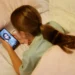 Padres españoles se arrepienten de que niños 12 años ya tengan celular