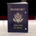 Pasaporte de EEUU pierde poder en famoso ranking mundial 2025
