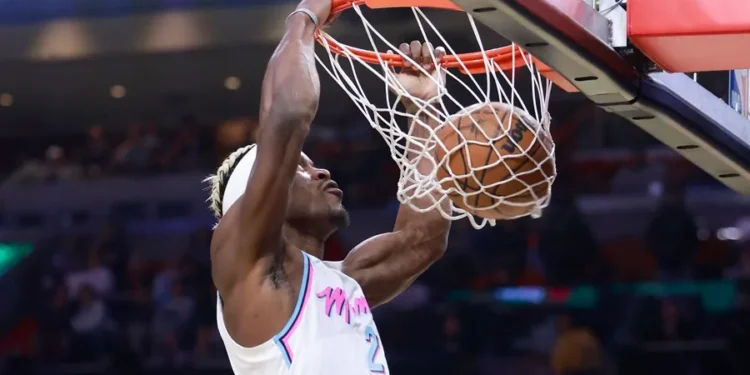 Jimmy Butler se marcha del Miami Heat a los Golden State Warriors de Stephen Curry