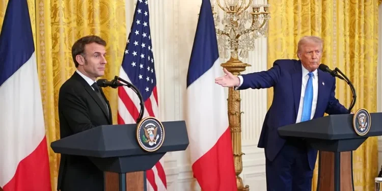 «La paz no debe suponer la rendición de Ucrania», dice Macron junto a Trump