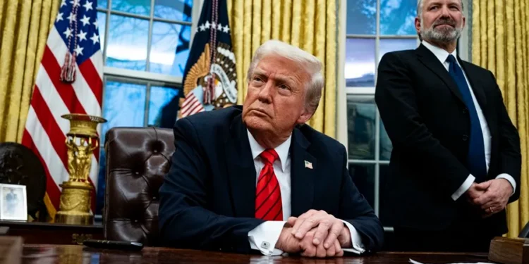 Trump dice que si Hamás no libera rehenes antes del sábado desatará el «infierno»