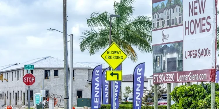 Tasa de inflación en EEUU repunta una décima en enero