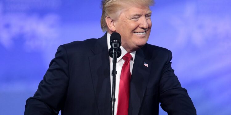 El Rey Donald II y el Viejo Continente, por Omar Muñoz Rodríguez