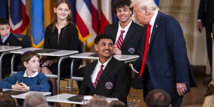 Trump comienza a desmantelar casi por completo el Departamento de Educación de EEUU