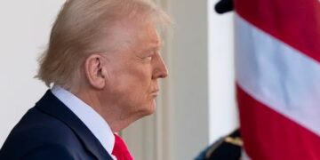 Trump invoca Ley de Enemigos Extranjeros de 1798, el objetivo: acelerar deportaciones