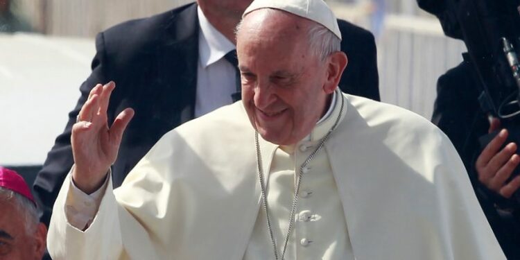 Ahora abundan las personas que son más papistas que el Papa Por Loana Bracho