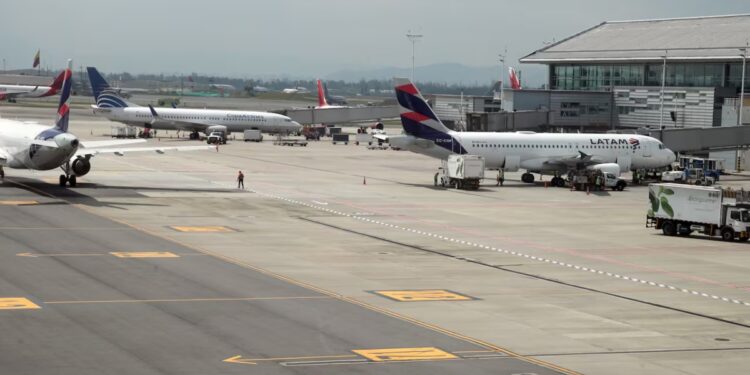 Colombia recibe notificación de Venezuela sobre suspensión de vuelos: la medida será hasta el 26 de mayo