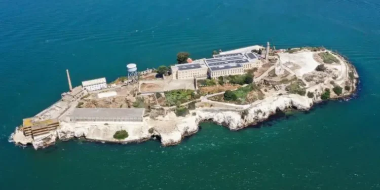 Donald Trump ordena reabrir prisión de Alcatraz