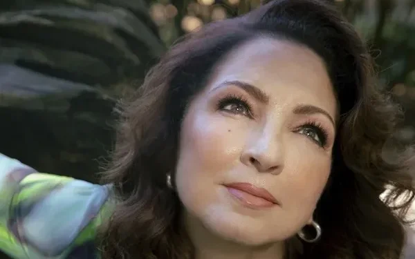 Gloria Estefan dice que celebrar las raíces latinas cobra ahora más importancia en EEUU