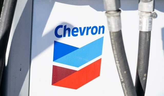 Salida de Chevron en Venezuela podría reducir los ingresos petroleros en 42%