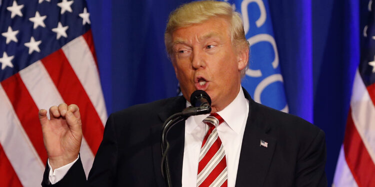 Trump prohíbe viajes desde 12 países y los restringe desde Venezuela y Cuba, entérate de más