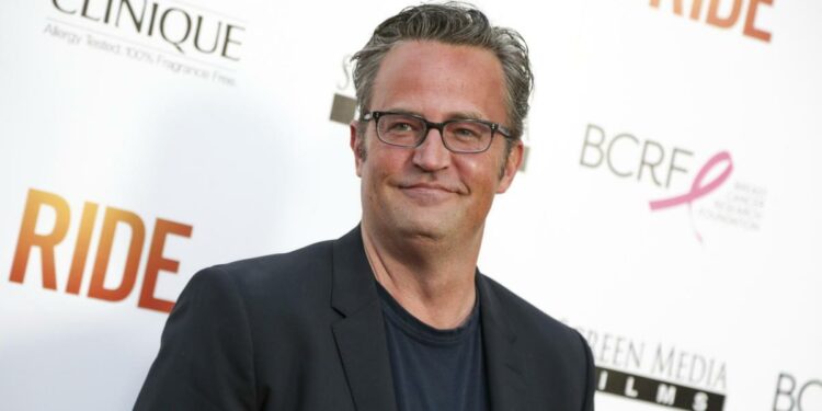 Médico de Matthew Perry se declarará culpable por suministrarle ketamina de forma indebida