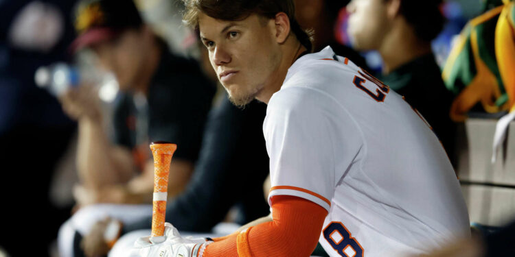 Con el debut de Kennedy Corona, Venezuela queda a tres grandesligas de los 500, por Eliéxser Pirela Leal