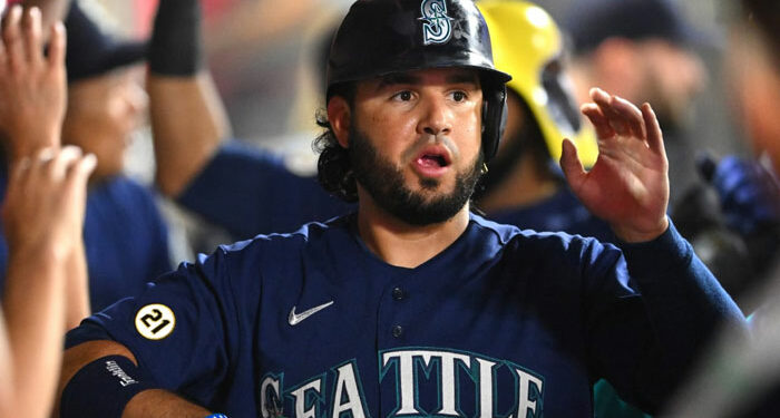 El venezolano Eugenio Suárez fue cambiado a los Marineros, por Eliéxser Pirela Leal