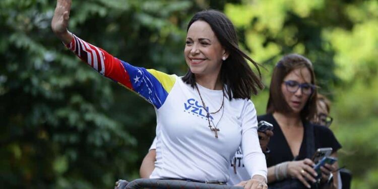 Forbes destaca a María Corina Machado como “líder legítima del cambio en Venezuela”