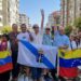 La comunidad venezolana en Vigo conmemoró el 5 de julio con un emotivo acto frente al busto de Simón Bolívar