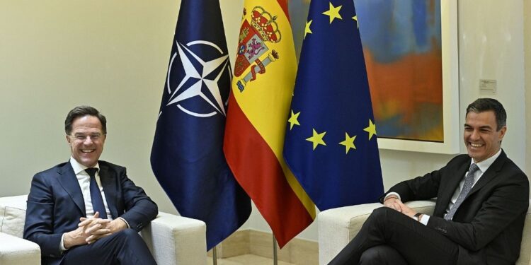 85% de los españoles respalda pertenencia a la OTAN y un 57% apoya aumentar la inversión en defensa europea
