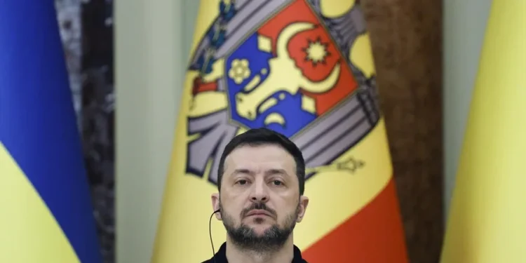 Zelenski pide que nuevos envíos de armas de EEUU lleguen lo antes posible