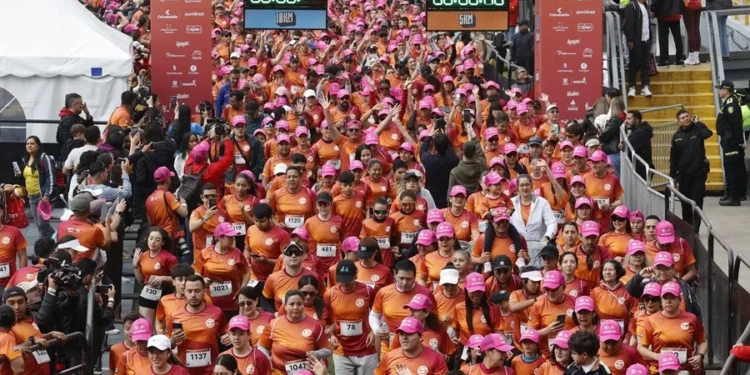 La Caminata de la Solidaridad rinde homenaje a sus fundadores en Bogotá