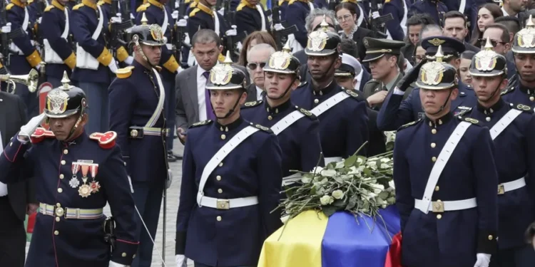 Colombia despide con honores al senador Miguel Uribe Turbay en emotiva ceremonia en Bogotá