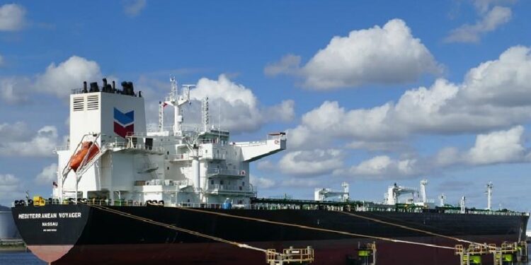 Dos buques fletados por Chevron con petróleo venezolano llegaron a EEUU