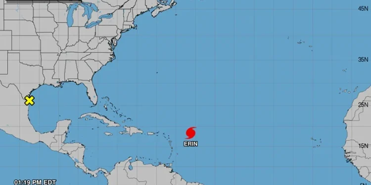 Erin se convierte en el primer huracán de la temporada atlántica y amenaza al Caribe