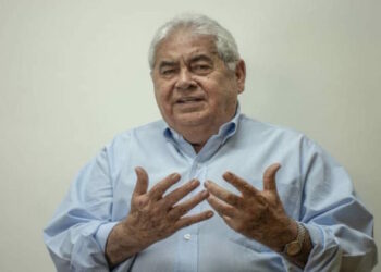 El tiempo se acabó: exilio o cárcel | Por: Carlos Ortega