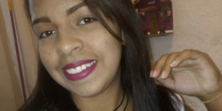 Presa política embarazada de 38 semanas fue trasladada a emergencia por cuadro de preeclampsia