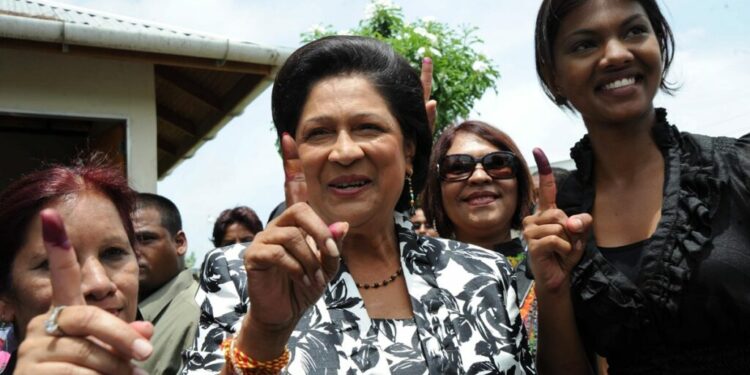 Trinidad y Tobago apoya despliegue militar de EEUU en el Caribe