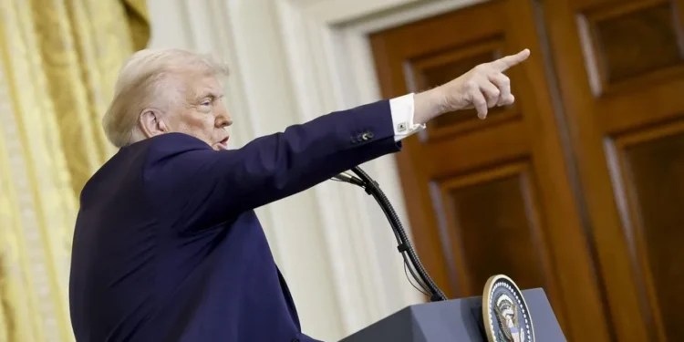 Trump afirma que la destrucción de Hamás es esencial para liberar a los rehenes