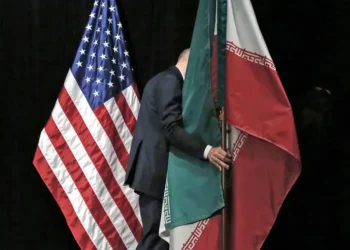 EE.UU. acuerda con Irán la deportación de 400 migrantes