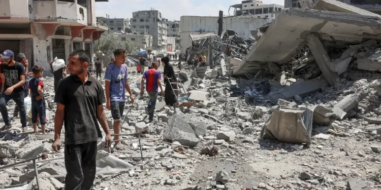 Israel ordena evacuación total de Gaza en medio de ofensiva militar intensificada