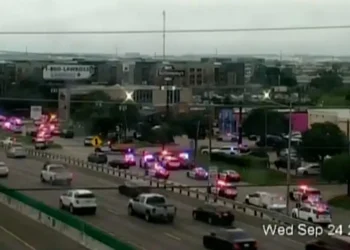 Ataque a centro de ICE en Dallas deja dos muertos, incluido el tirador