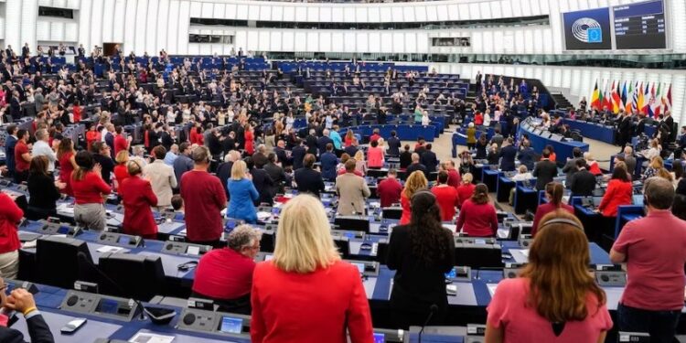 Parlamento Europeo aprobó resolución que pide a UE incluir al Cartel de los Soles en lista de organizaciones terroristas