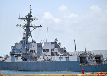 Trinidad y Tobago recibe destructor estadounidense