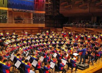 Sinfónica Simón Bolívar y Franz Schubert Filharmonia unen 200 músicos para Mahler