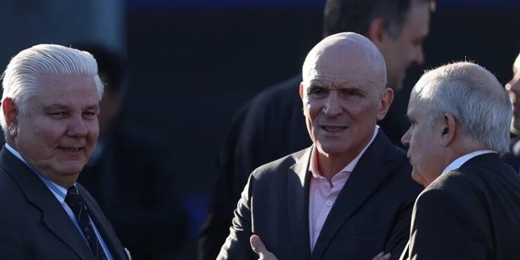 Imputan por lavado de dinero a excandidato del partido de Milei