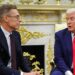 El presidente de Estados Unidos, Donald Trump (d), junto al presidente de Finlandia, Alexander Stubb (i), este 9 de octubre de 2025, en la Casa Blanca. EFE/Samuel Corum/Pool