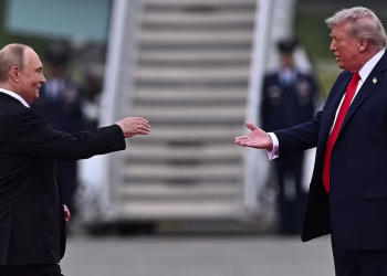 Trump y Putin sostienen «productiva» conversación sobre Ucrania