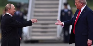 Trump y Putin sostienen «productiva» conversación sobre Ucrania